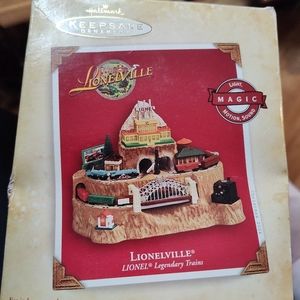 Hallmark Keepsake Ornament Lionelville Lionel Legendary Trains